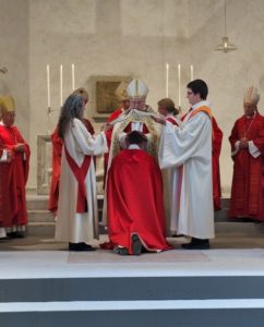Hand-Aulegung bei der Bischofsweihe